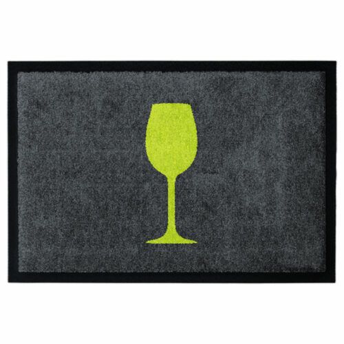 Waschbare Fußmatte von Glücksmatte.com mit einem grünen Weinglas. Mit 2cm Gummirand. Farbe Anthrazit und Hellgrau. Mit 2cm Gummirand. Umweltfreundlich in Deutschland hergestellt.