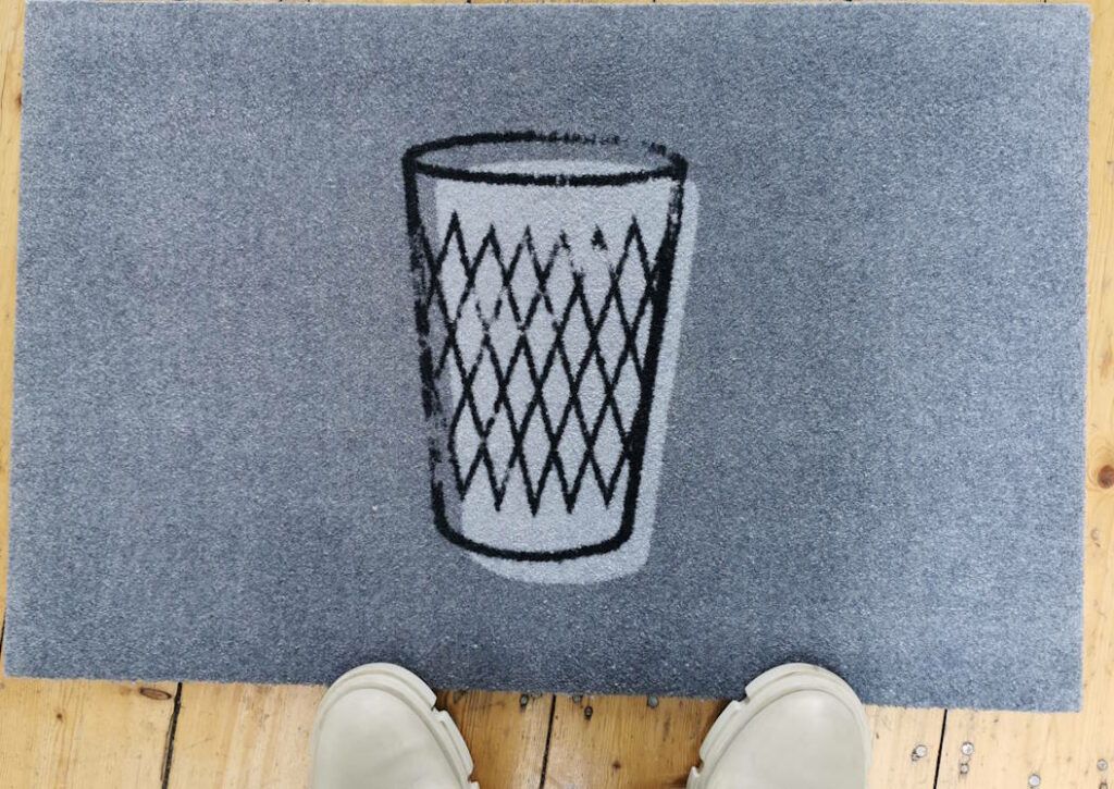 Designmatte "Geripptes" in grau ohne Rand für Äppler Freunde