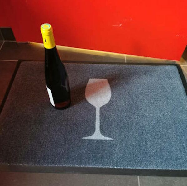 Design Fußmatte für Weinliebhaber und Genussfreunde