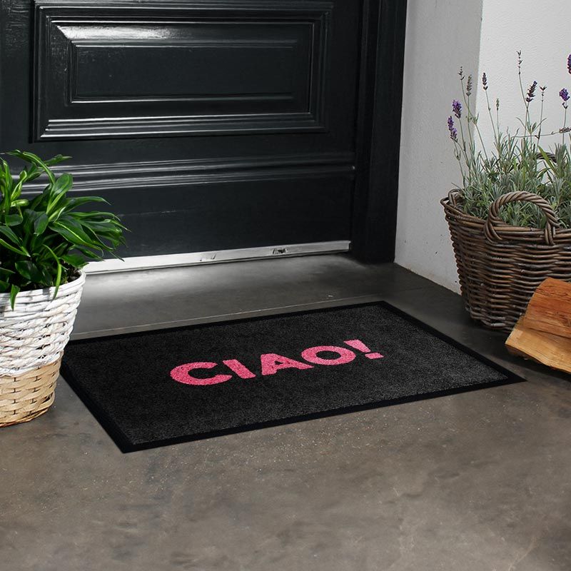 Schwarze Fußmatte mit Aufdruck Ciao! in rosa