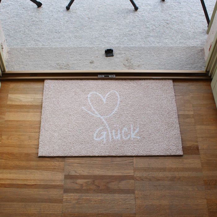 Glücksmatte Fußmatte mit Text Glück, einem Herz in edlem Beige
