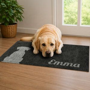 Waschbare Hundematte mit Wunschtext. Beispielbild