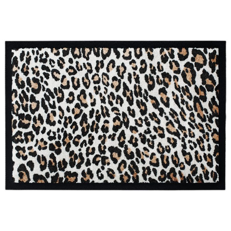 waschbare Fußmatte mit buntem Leopardenfell-Muster mit Gummirand.